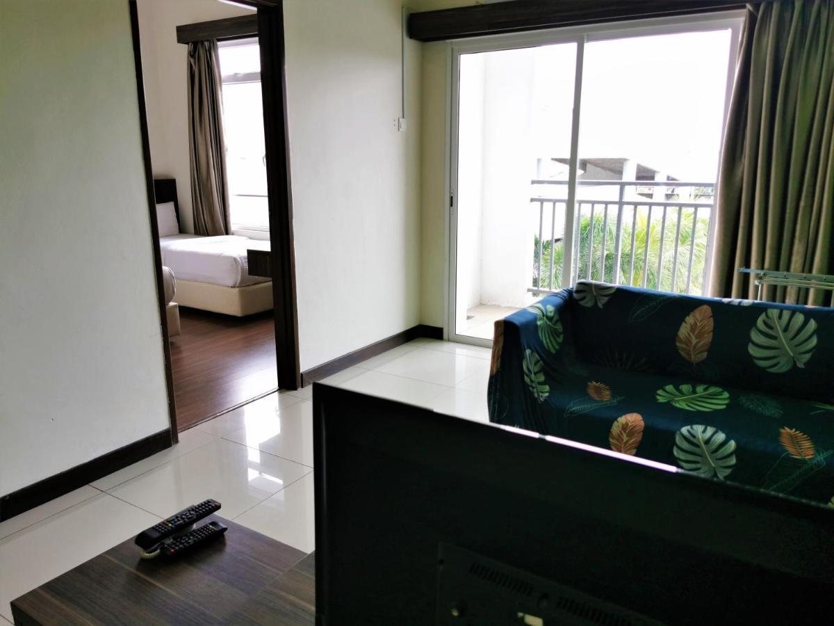 B - Lagoon Water Themepark Suite Melaka Town エクステリア 写真