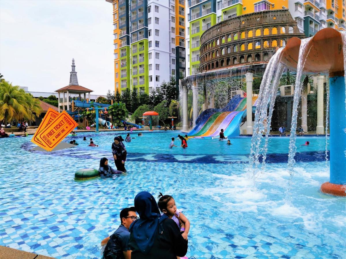 B - Lagoon Water Themepark Suite Melaka Town エクステリア 写真
