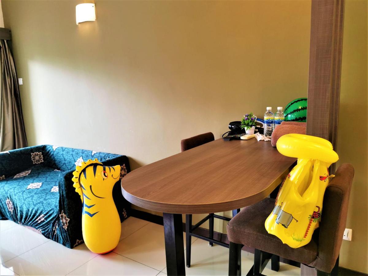 B - Lagoon Water Themepark Suite Melaka Town エクステリア 写真